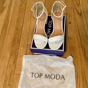 White ankle strap sandal block heel 6.5M